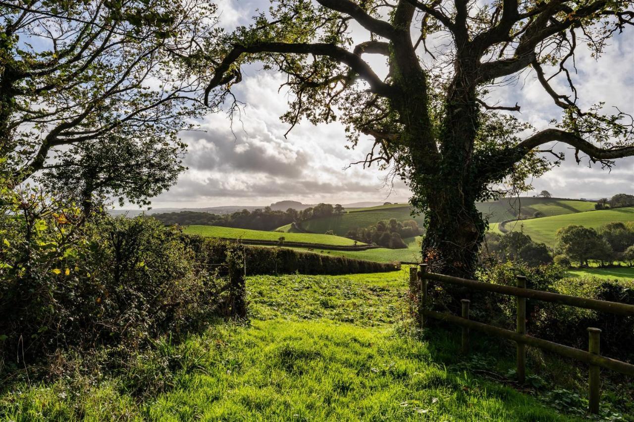Appartement The Stables - Charming 15Th-Century Rural Bolthole à Newton Abbot Extérieur photo